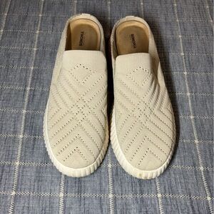 Sonoma Women’s Size 10 Cream Knit Slip On Sneakers Casual Comfort Shoes